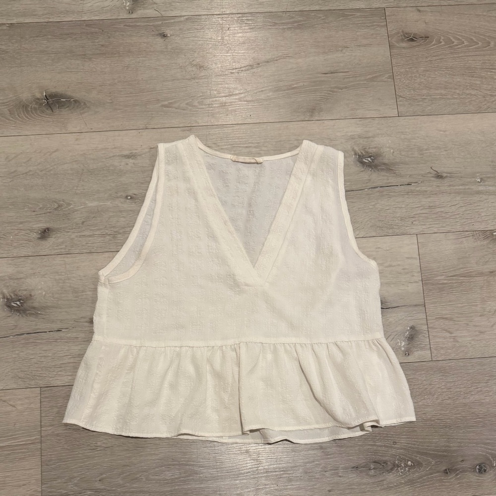 Off  White Sleeveless crop Top
